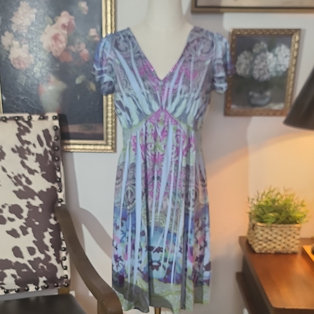 Unity World Wear V-Neck Short Sleeve Floral Midi Dress